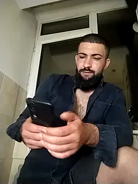 Tommy Porn  online show from May 7, 2026, 9:09 pm