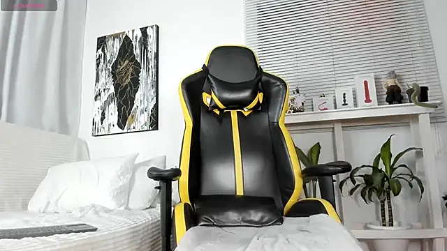 Sett art online show from April 11, 2026, 1:10 am