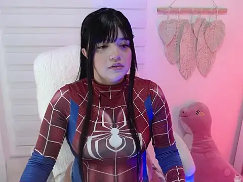 heellcaat  online show from April 2, 2026, 7:55 pm