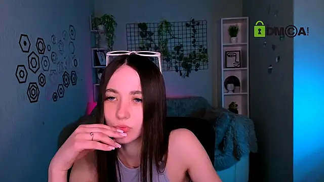 bella dorn online show from May 5, 2026, 12:24 pm