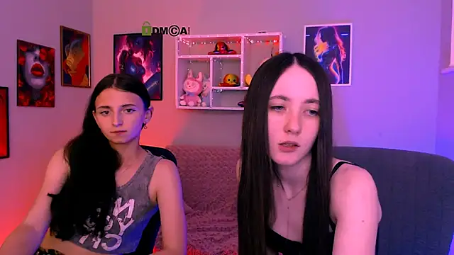 Snapshot of bella_dorn chatting on June 19, 2026, 7:28 pm bella dorn online show from June 19, 2026, 7:28 pm