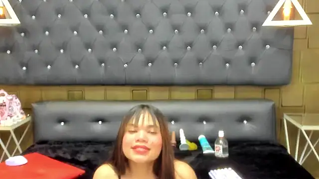 Snapshot of CaroBeltran chatting on May 3, 2026, 7:20 pm CaroBeltran online show from May 3, 2026, 7:20 pm