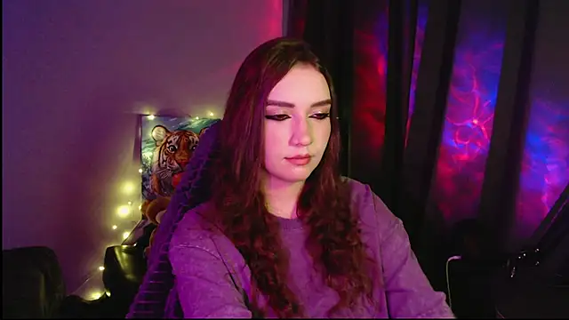 Celia Sensual  online show from April 25, 2026, 7:44 pm