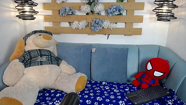 Cristopher Wild online show from May 17, 2026, 8:05 pm