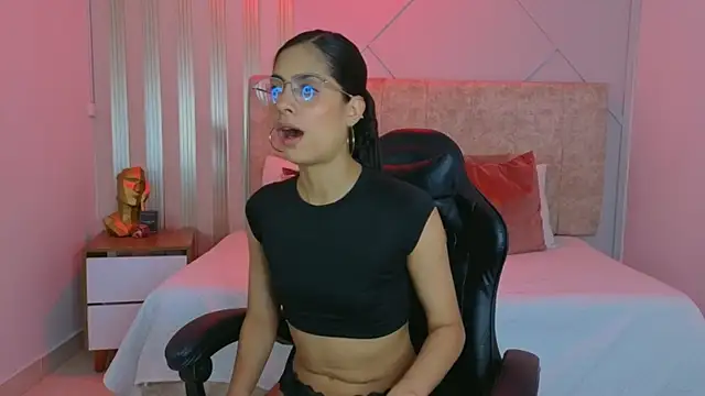 j belle  online show from April 9, 2026, 1:27 pm