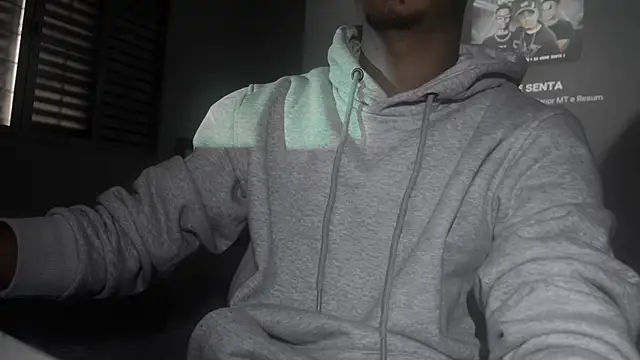 Snapshot of Dominic_Royce chatting on July 22, 2026, 6:32 pm Dominic Royce online show from July 22, 2026, 6:32 pm