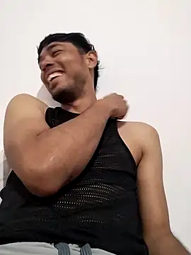 Snapshot of Diamond_Liam chatting on March 16, 2026, 2:06 am Diamond Liam online show from March 16, 2026, 2:06 am