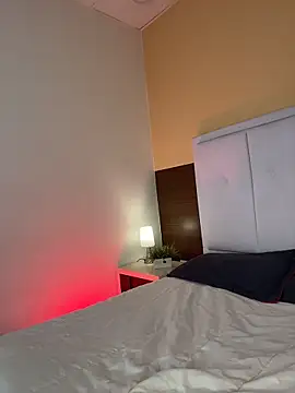 Catalinaa01 online show from April 8, 2026, 3:39 am