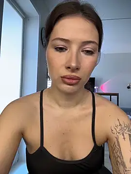 Snapshot of StayForTemptation chatting on March 18, 2026, 7:55 am StayForTemptation online show from March 18, 2026, 7:55 am