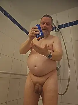 BigDaddyCooool online show from April 10, 2026, 9:19 pm