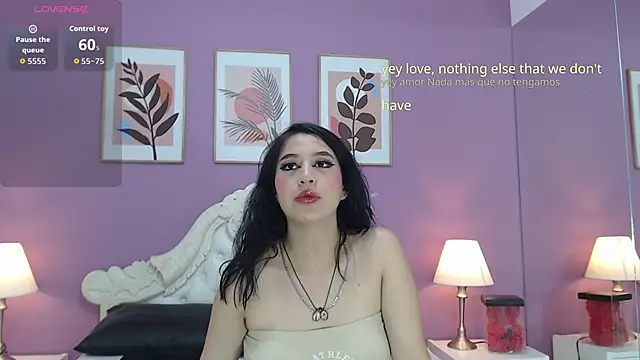 YayaQueen online show from May 4, 2026, 12:12 pm