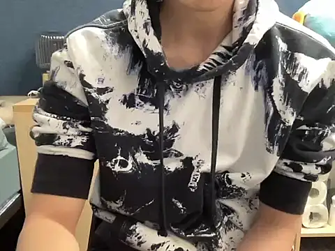 hoppyhops online show from March 12, 2026, 4:35 pm