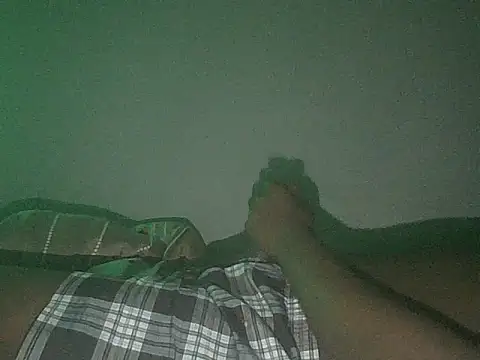 Snapshot of TheeJonnyBravo chatting on April 25, 2026, 3:42 am TheeJonnyBravo online show from April 25, 2026, 3:42 am