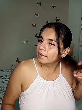 BettyBoo w online show from April 18, 2026, 11:38 pm