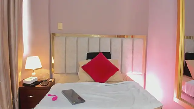 FreyaCameron online show from March 21, 2026, 12:32 pm