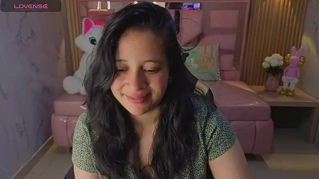 Snapshot of sara_tellez_s chatting on July 7, 2026, 6:47 am sara tellez s online show from July 7, 2026, 6:47 am
