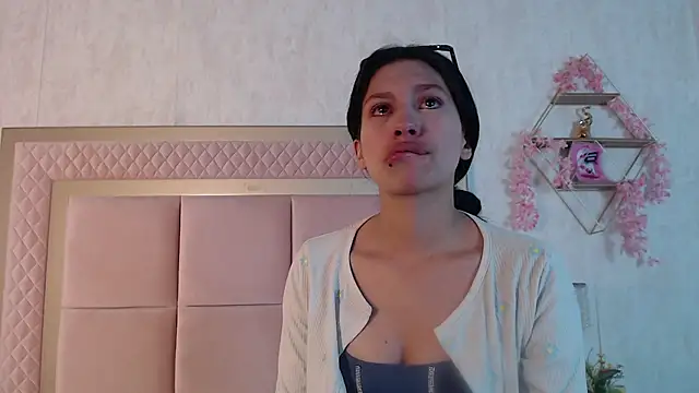 Madii  online show from March 28, 2026, 12:05 pm