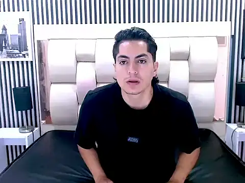 Alex Wolft online show from March 19, 2026, 12:09 pm