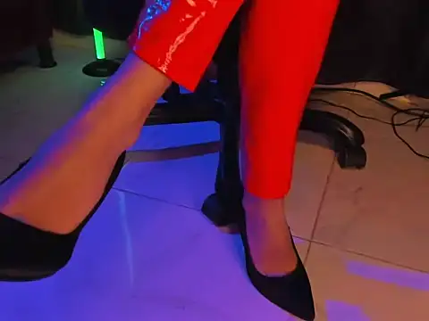Snapshot of LadyIvanna chatting on May 14, 2026, 4:47 pm LadyIvanna online show from May 14, 2026, 4:47 pm