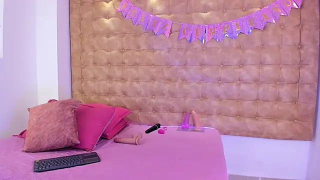 ariana morelly online show from May 29, 2026, 12:14 pm