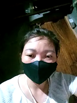 Bling-pusy online show from April 22, 2026, 12:28 pm