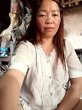 Yellow-pink online show from June 23, 2026, 3:37 am