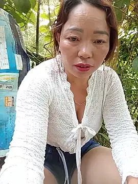Yellow-pink online show from July 20, 2026, 10:50 am