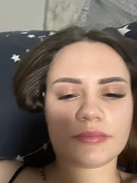 EliasynWoiues online show from March 22, 2026, 5:27 pm