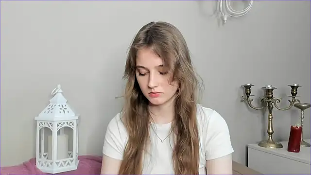 RubieHeiser online show from April 15, 2026, 7:58 pm