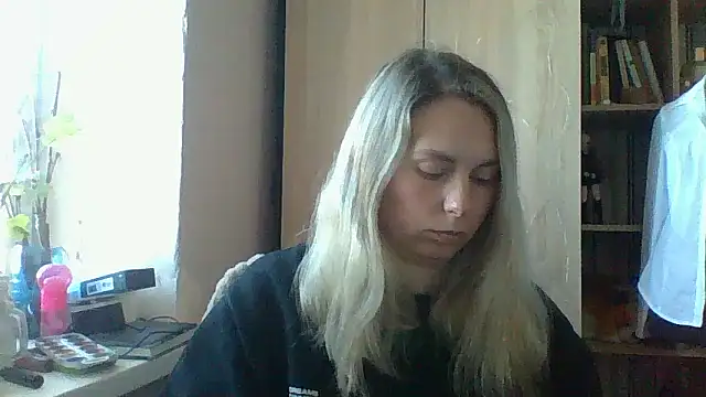 Mollie365 online show from April 6, 2026, 8:15 am