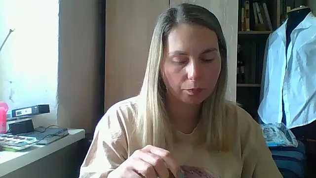 Mollie365 online show from April 14, 2026, 9:15 am