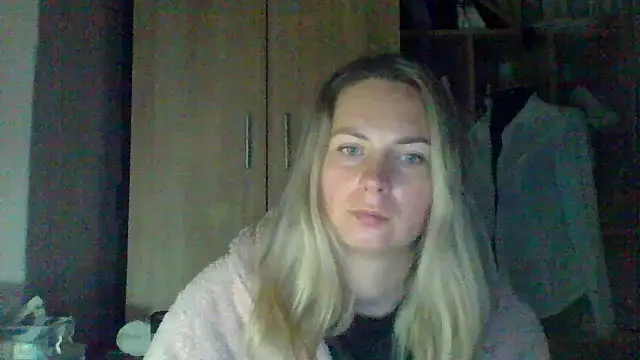 Mollie365 online show from April 23, 2026, 12:12 am