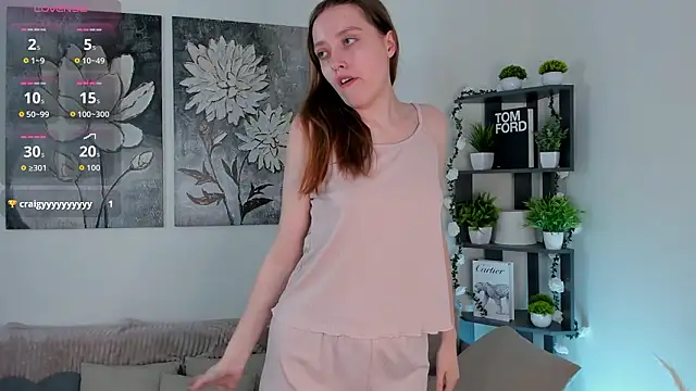 EsterCristofori online show from March 18, 2026, 1:31 am