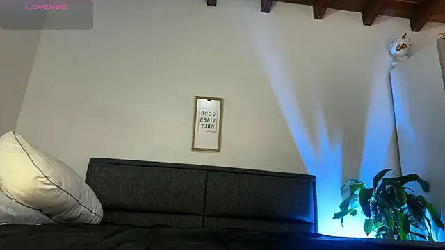 Mateobaer  online show from March 24, 2026, 1:05 pm