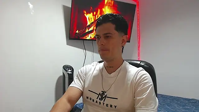 JUAN CAMILOXXX online show from April 5, 2026, 3:47 am