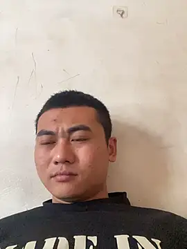 xiaocui06 online show from April 3, 2026, 6:44 am