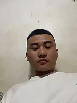 xiaocui06 online show from April 6, 2026, 1:23 pm