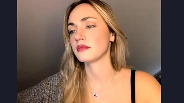 ScarlettSensitive online show from April 30, 2026, 8:42 am