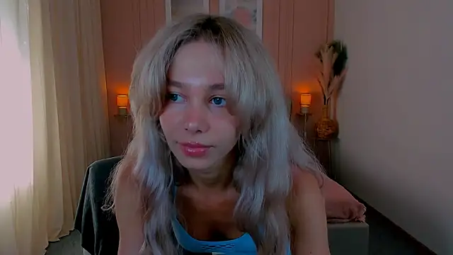 LuluAlis online show from May 21, 2026, 1:51 pm