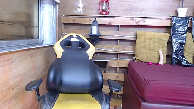 Snapshot of vayolettatto_bigass chatting on March 24, 2026, 12:21 pm vayolettatto bigass online show from March 24, 2026, 12:21 pm