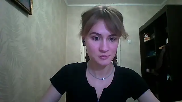 ElenoreHolguin online show from March 28, 2026, 3:11 pm