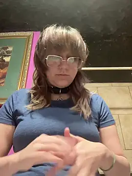 wolfie wuf online show from March 10, 2026, 1:21 am