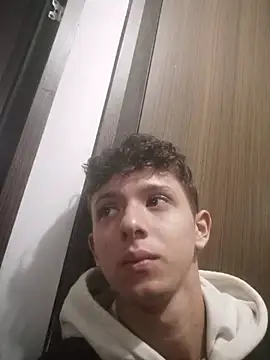 Daniel Roy online show from April 8, 2026, 11:21 am