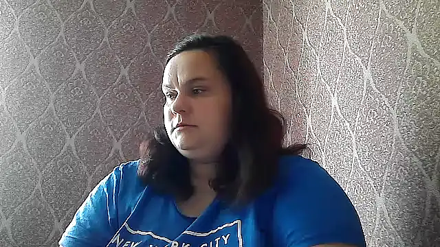 DollyGersonn online show from June 18, 2026, 6:02 am