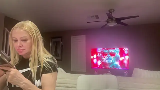 Naughty Ken Barbie-69 online show from April 27, 2026, 6:33 am