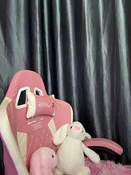 Cum-withyou online show from May 6, 2026, 6:41 am