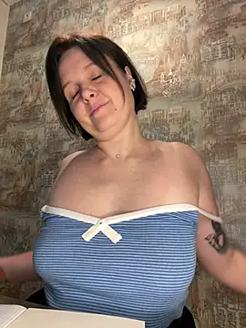 HubbaBaby online show from June 12, 2026, 8:08 pm