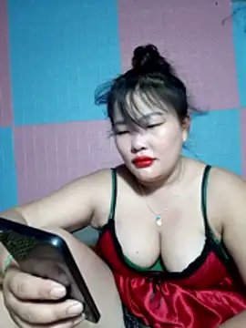 Snapshot of Irene-01 chatting on June 1, 2026, 6:20 pm Irene-01 online show from June 1, 2026, 6:20 pm