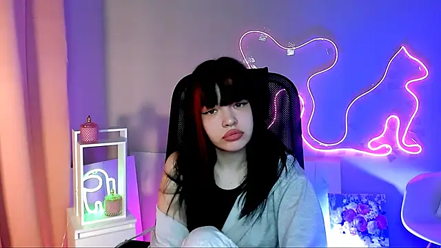 MeganBlosom online show from March 13, 2026, 6:31 am