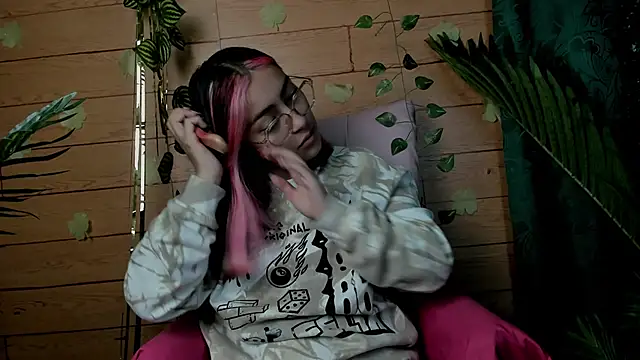 PinkyyPieee  online show from March 25, 2026, 11:38 am